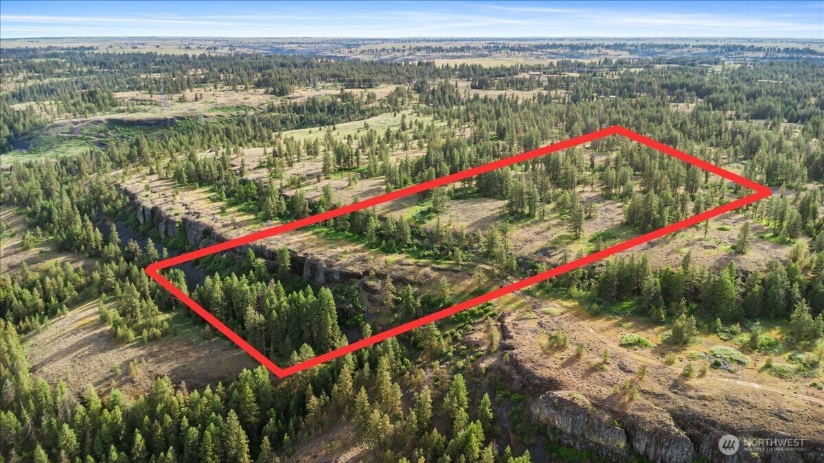 Property Photo:  0  Richardson Lane N  WA 99122 