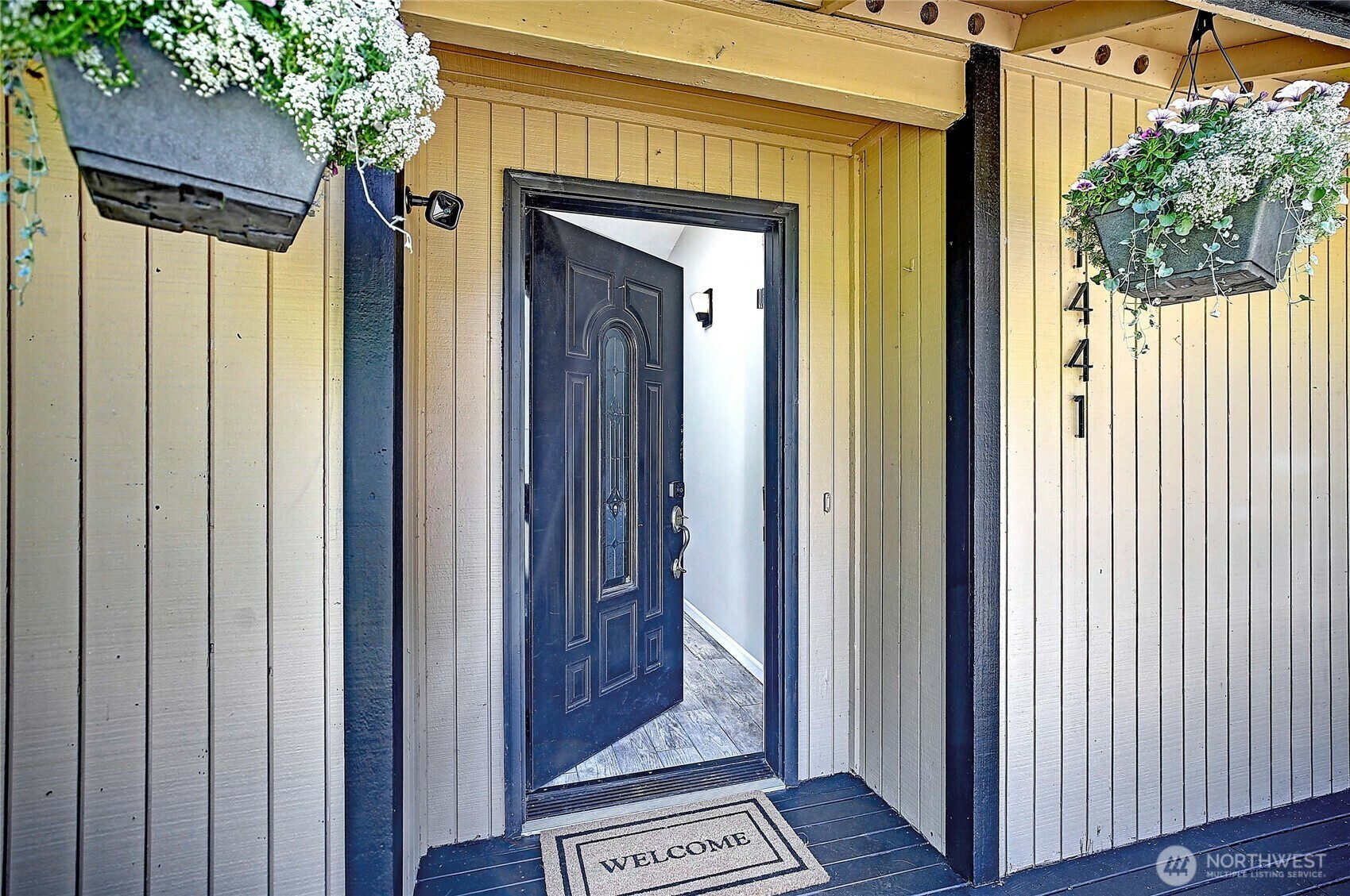 Property Photo: 1441 Lake Drive WA 98282