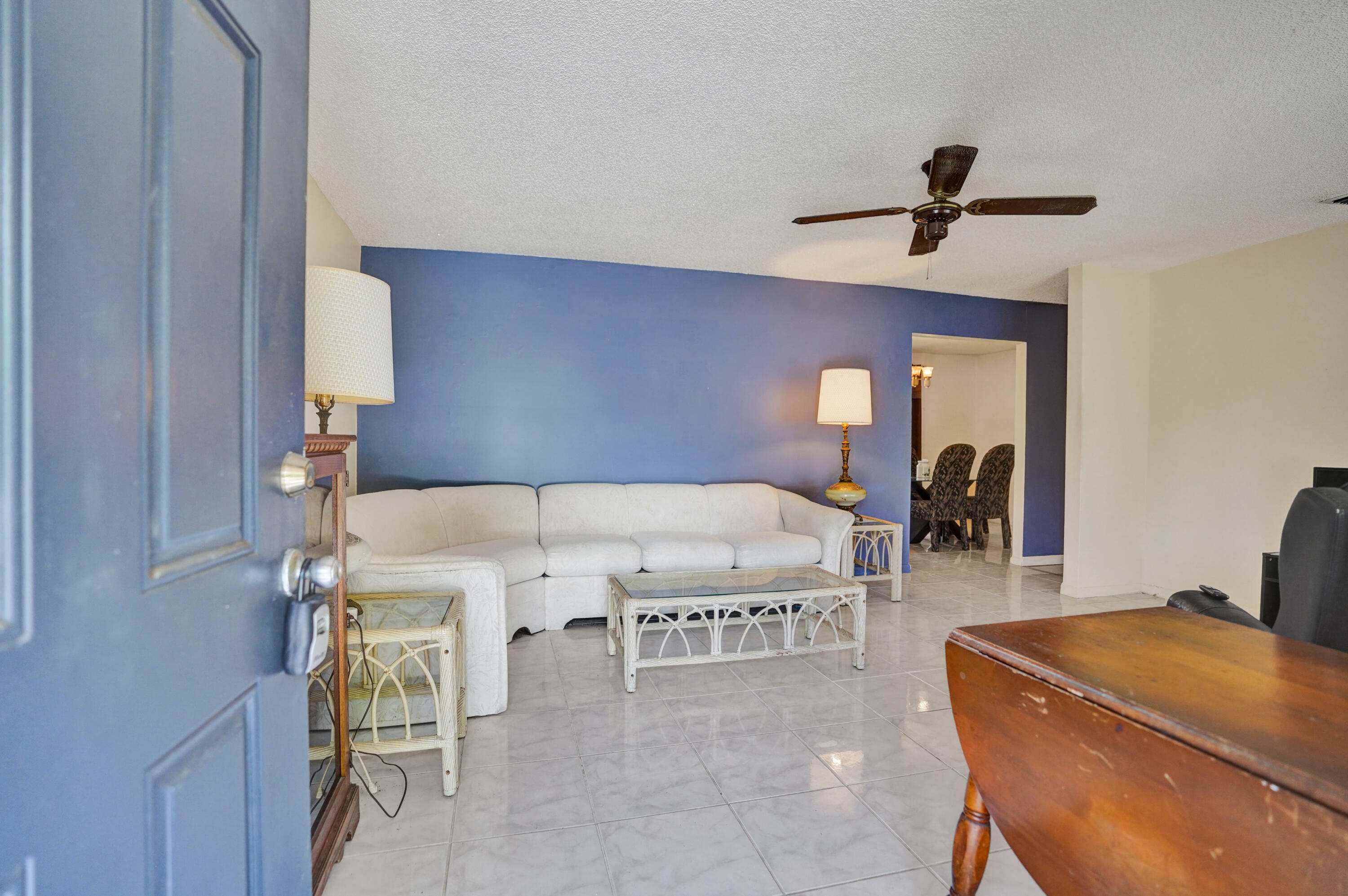 Property Photo: 2886 Floral Road FL 33462