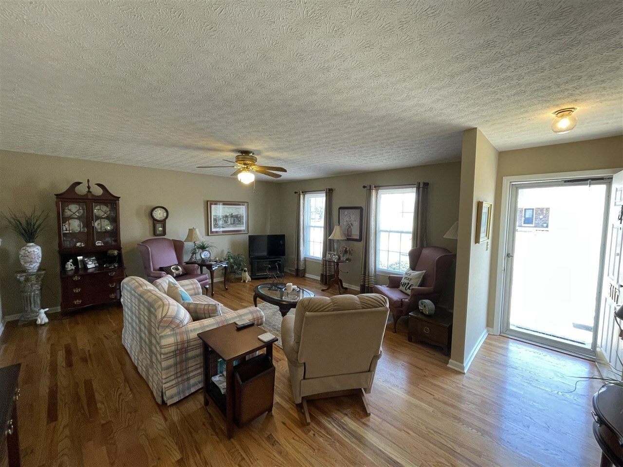 Property Photo: 3117 Copperfield Court KY 42104