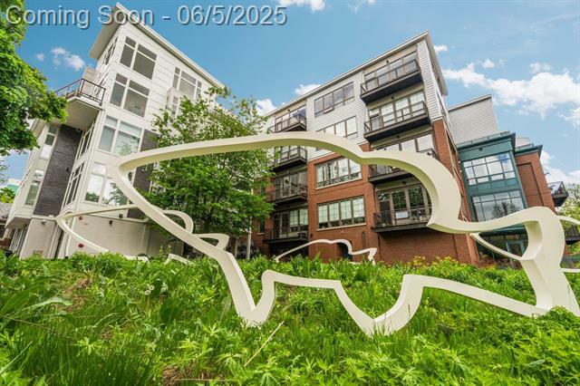 410 N First St 207  Ann Arbor MI 48103 photo