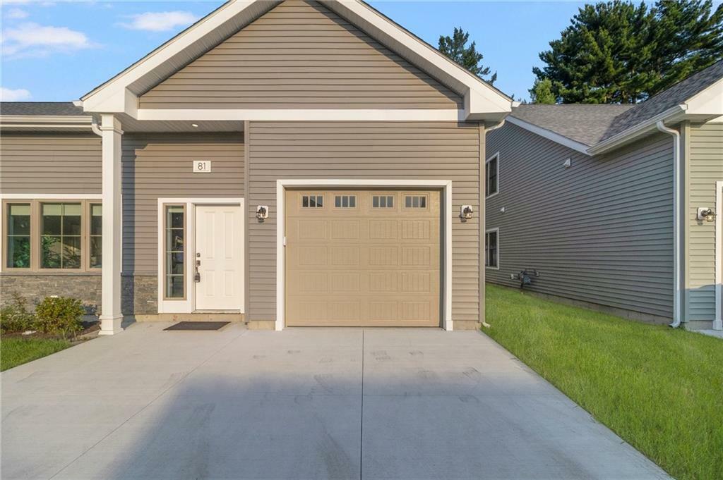 Property Photo: 11 West Valley Circle RI 02893