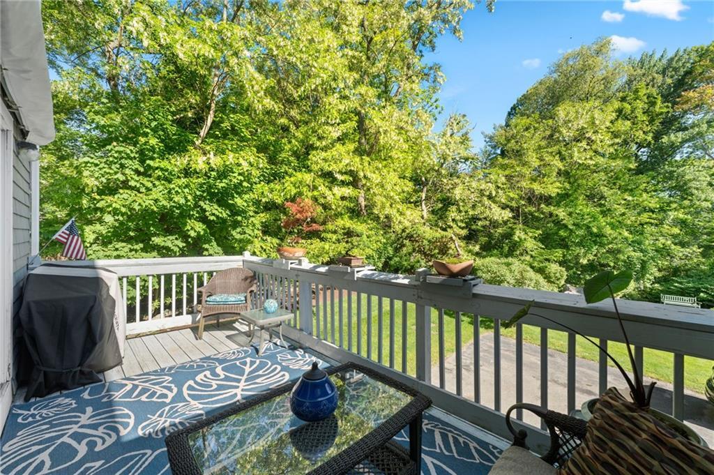 Property Photo: 99 Post Road F1 RI 02888