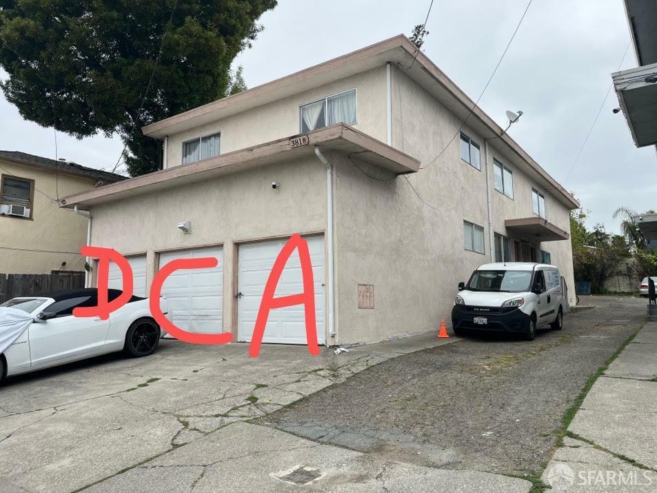 Property Photo: 3818 Carrington Street CA 94601