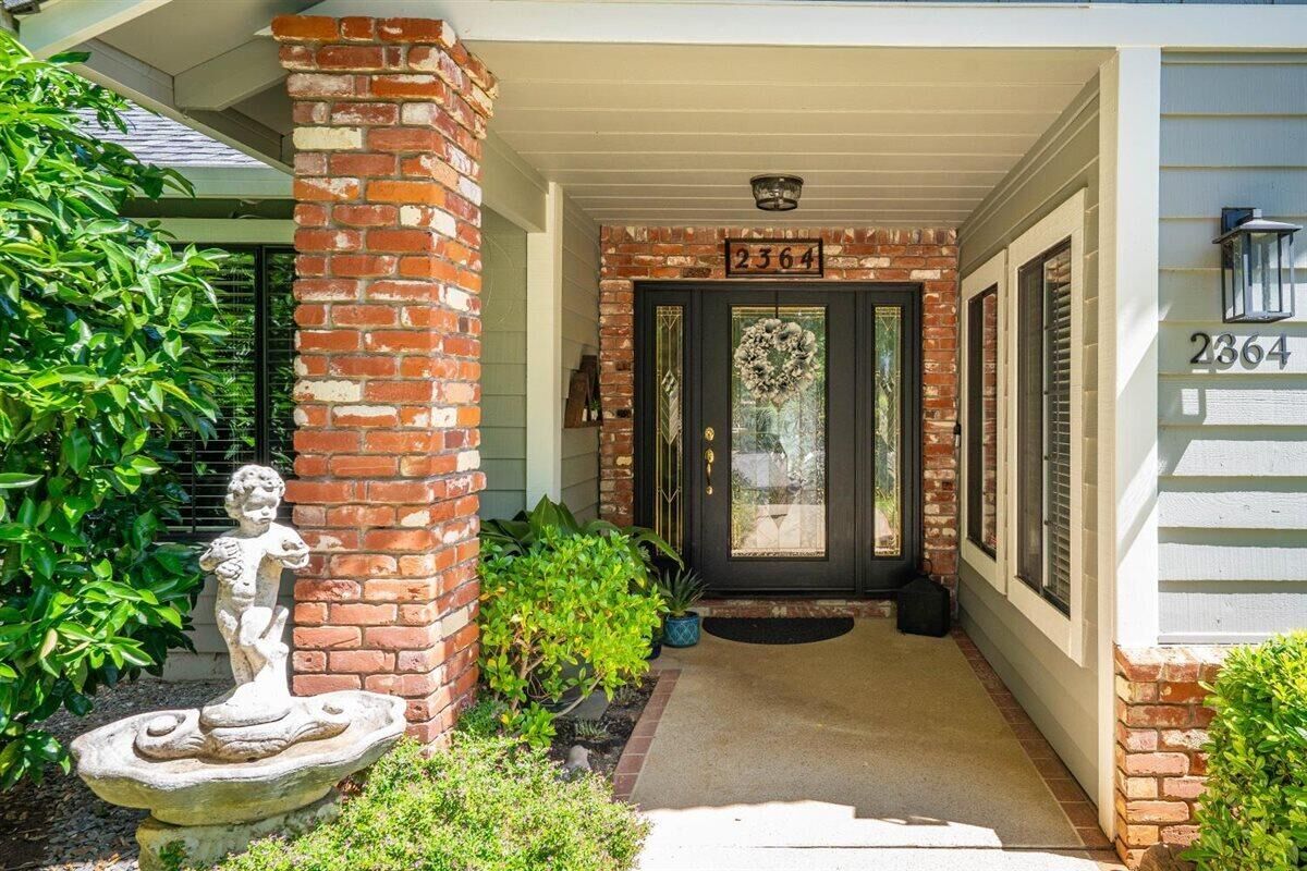 Property Photo:  2364 La Madre Court  CA 96002