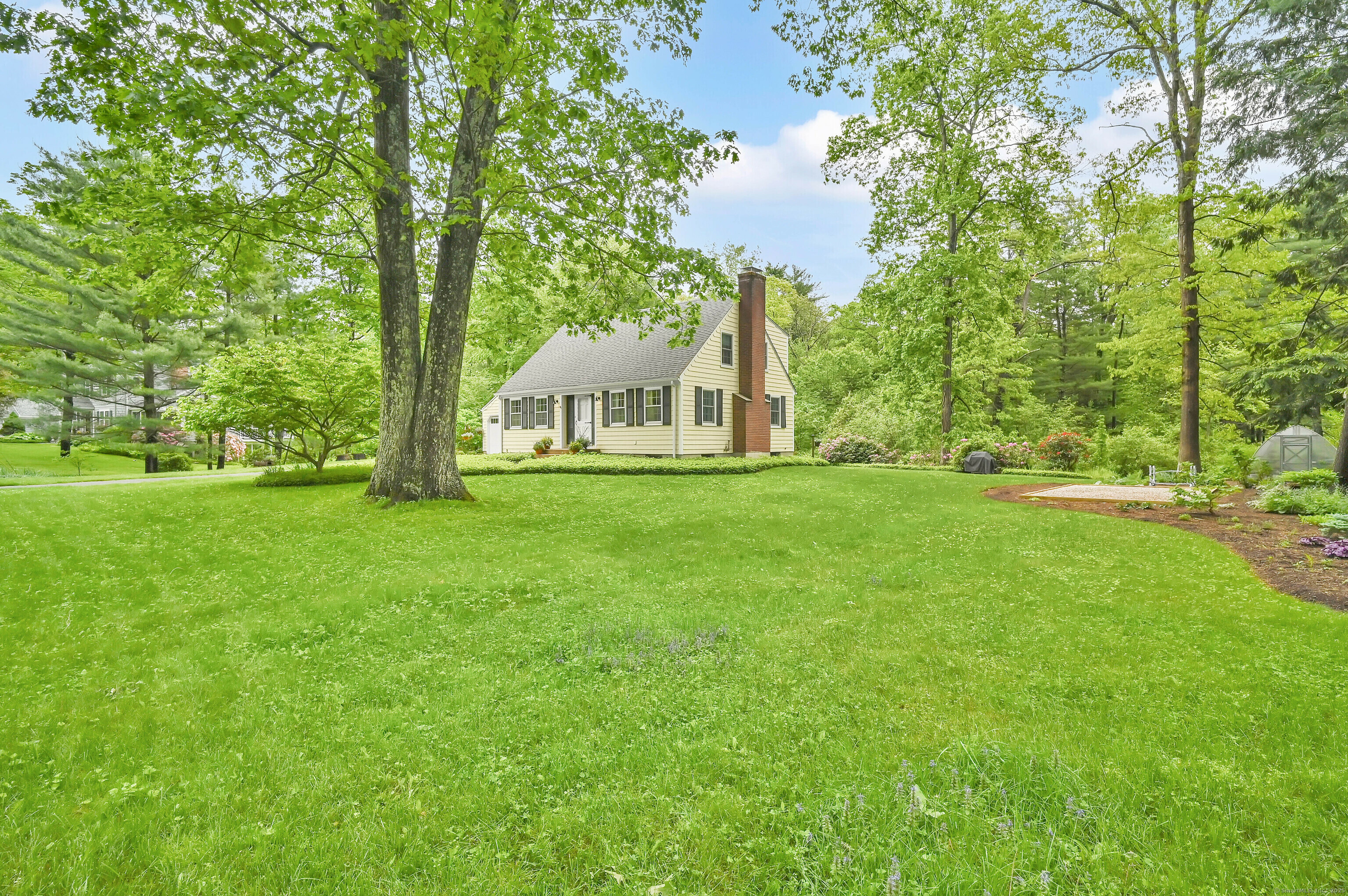 Property Photo: 46 Westridge Drive CT 06001