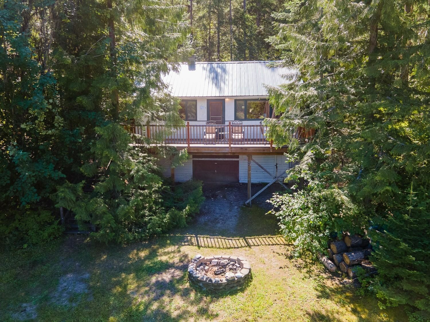Property Photo: 2948 Deep Lake Boundary Rd WA 99114