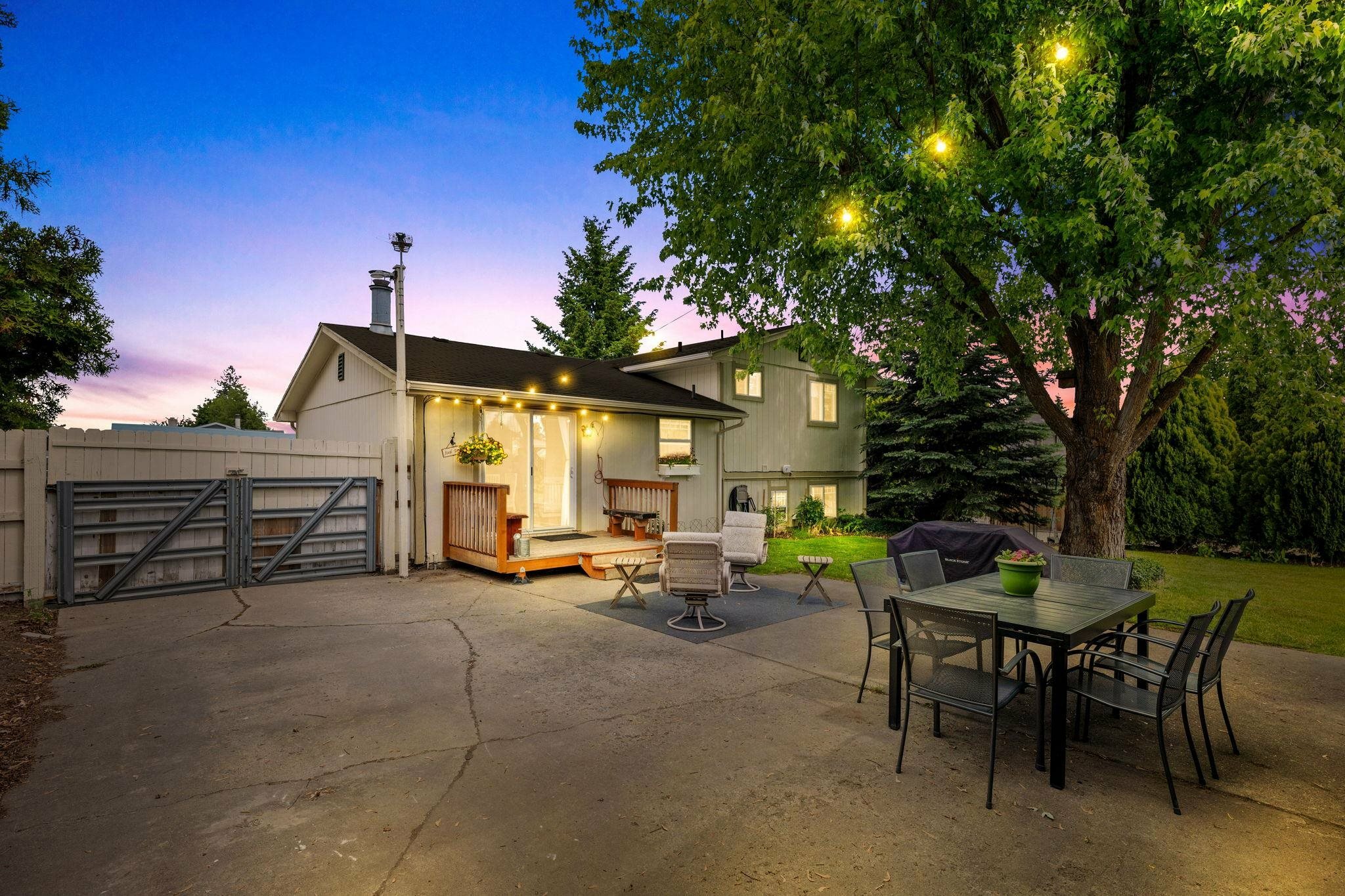 Property Photo: 720 E Sumter Way WA 99208