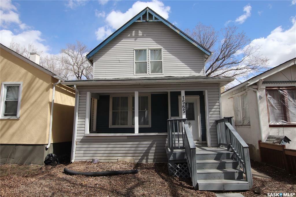 Property Photo: 1565 Robinson Street SK S4T 2Z1