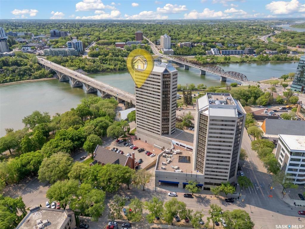 Property Photo: 424 Spadina Crescent E 1940 SK S7K 6X7