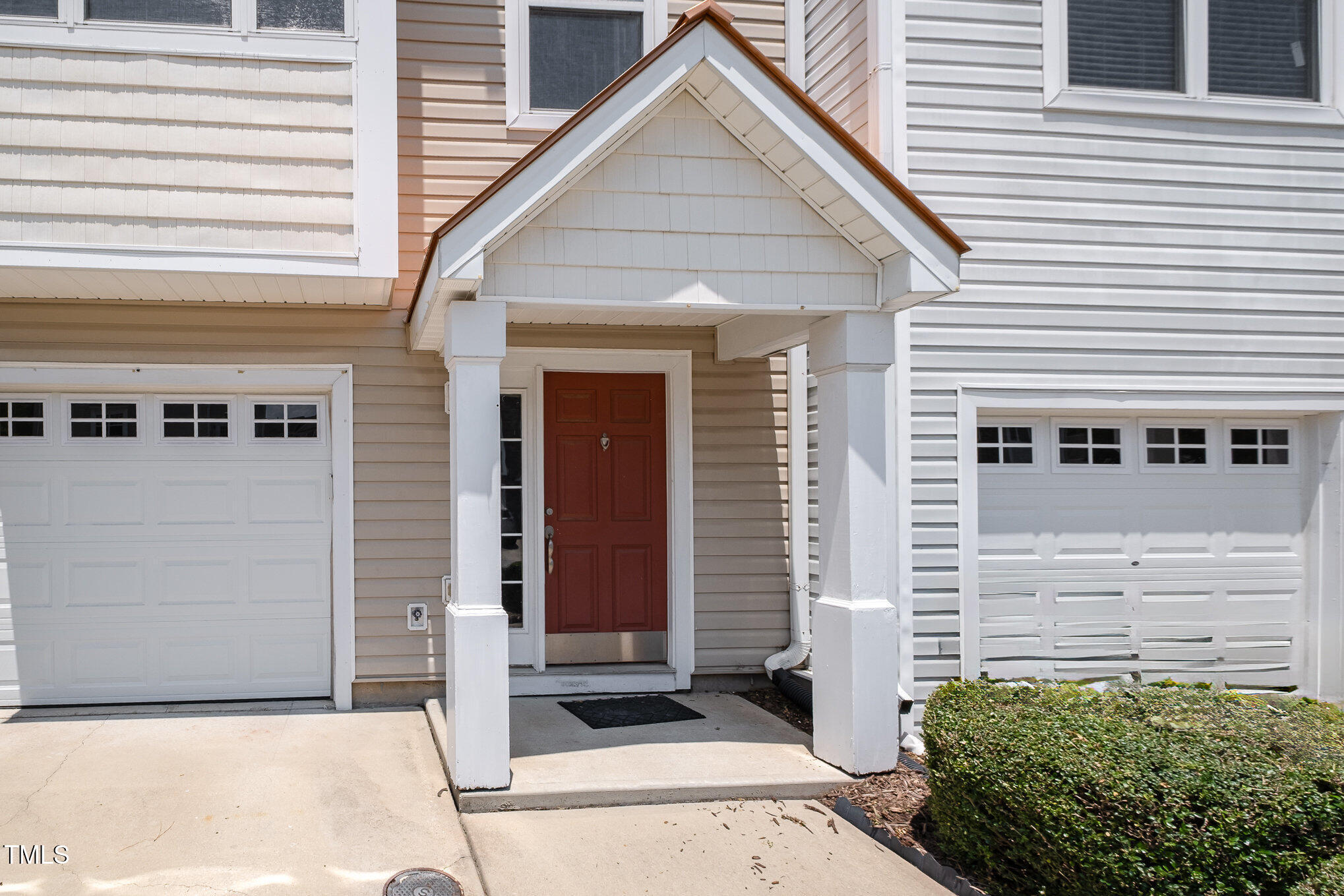Property Photo: 1527 Haywards Heath Lane NC 27502