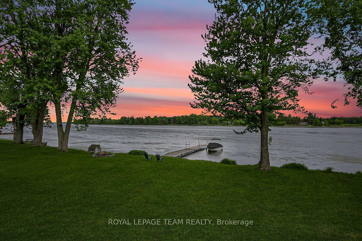 Property Photo: 3758 Mapleshore Drive ON K0G 1J0