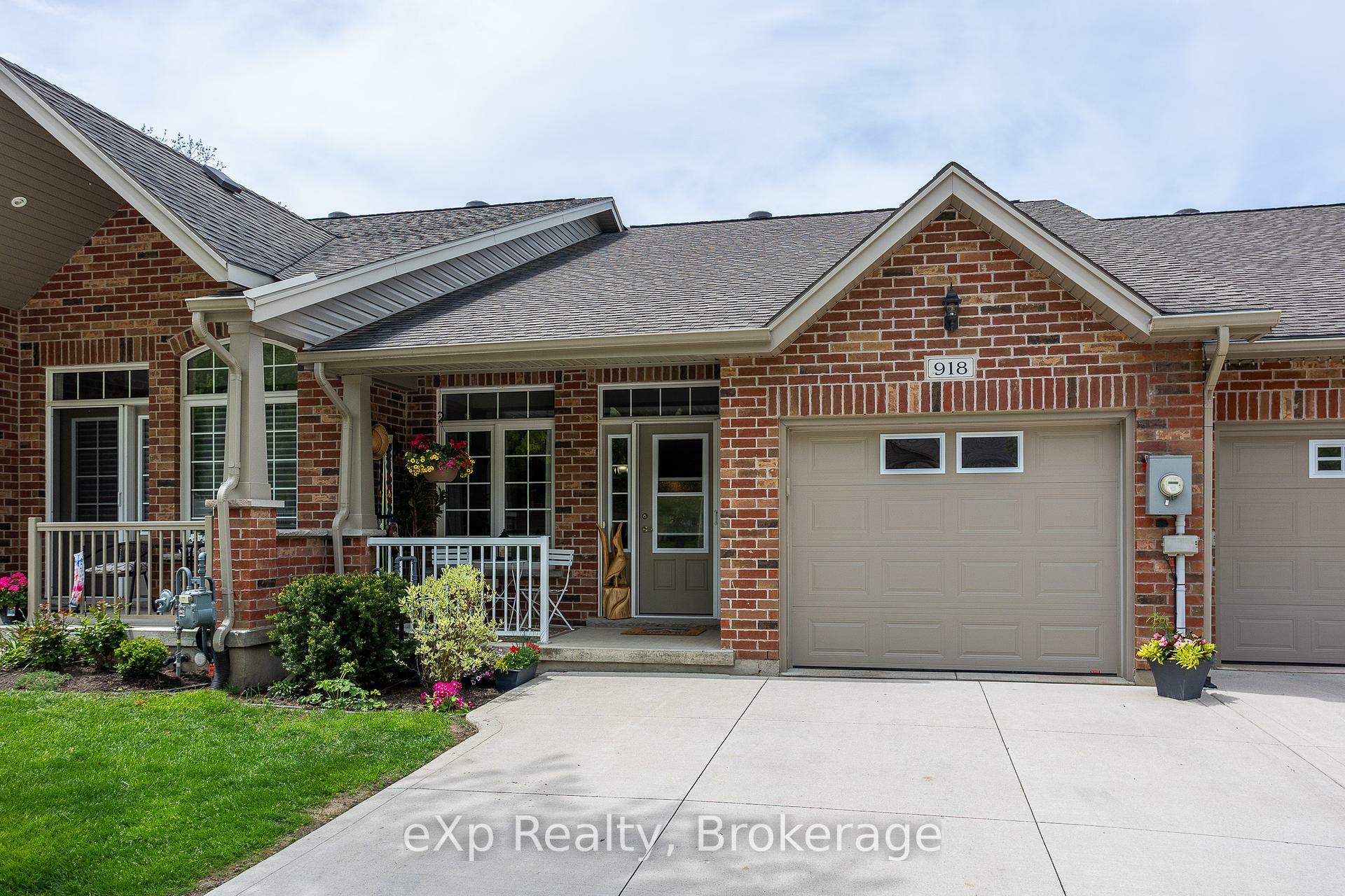 Property Photo: 918 5th Avenue 'A' N/A E ON N4K 0C1