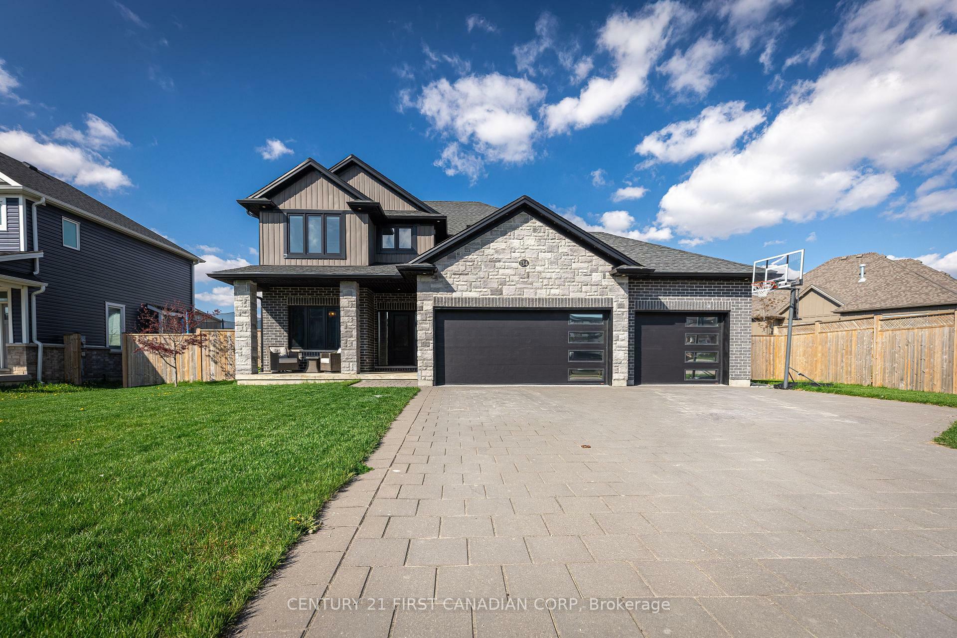 Photo de la propriété:  134 Spencer Avenue  ON N0M 2J0 