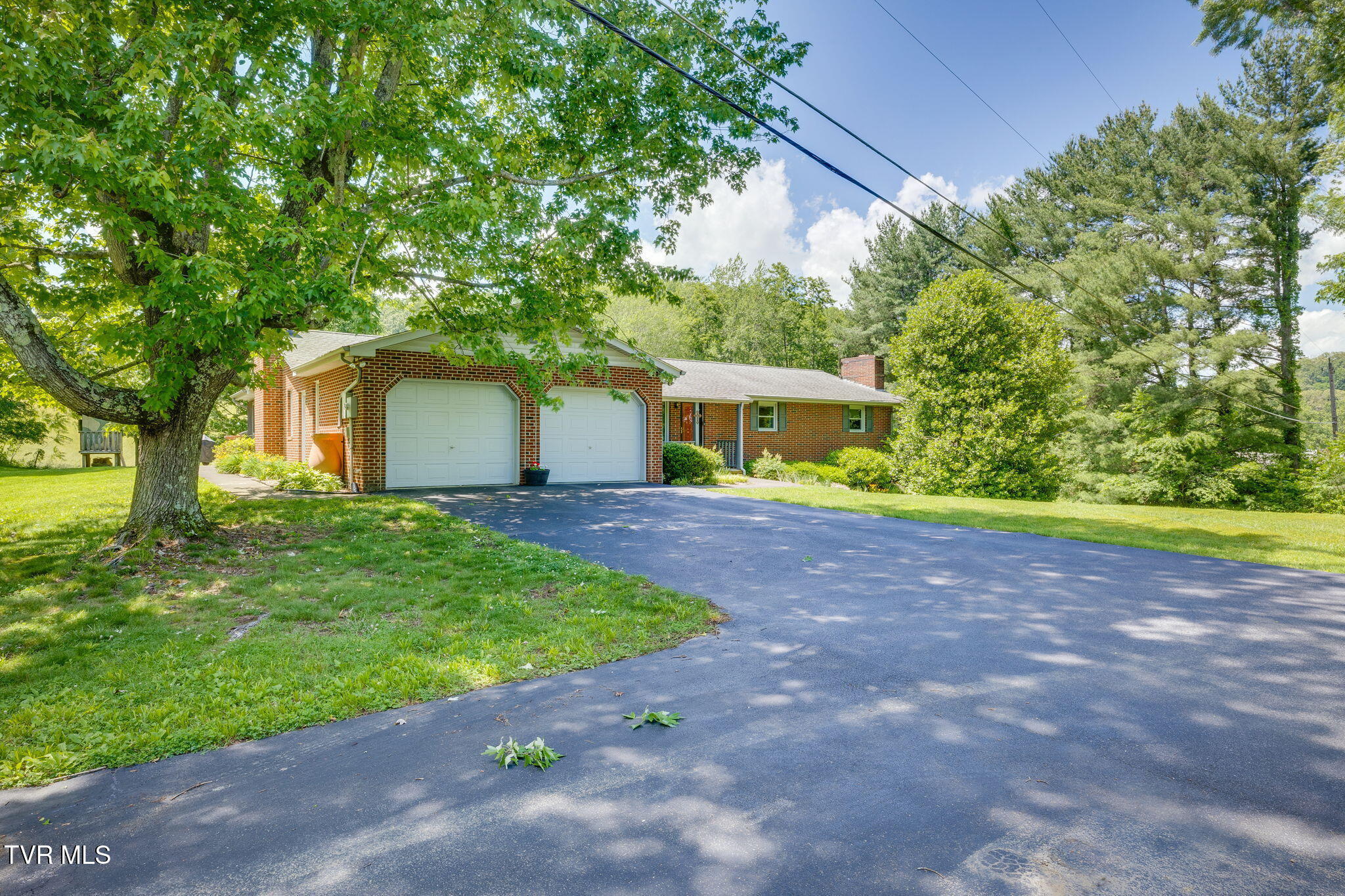 Property Photo: 632 Cox Hollow Road TN 37663