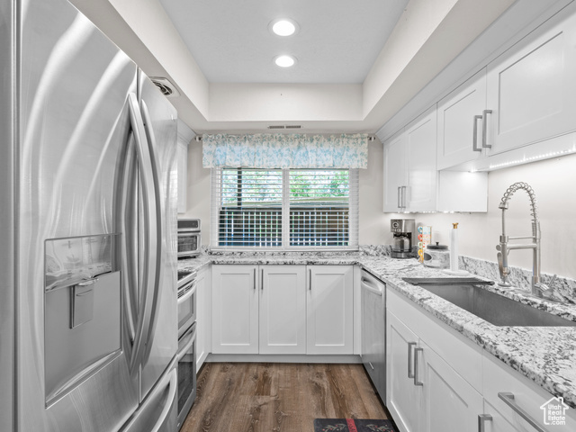 Property Photo: 343 Peach Ln UT 84010