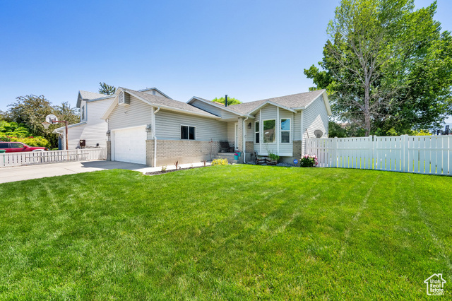 Property Photo: 1127 W Monticello Ln UT 84123