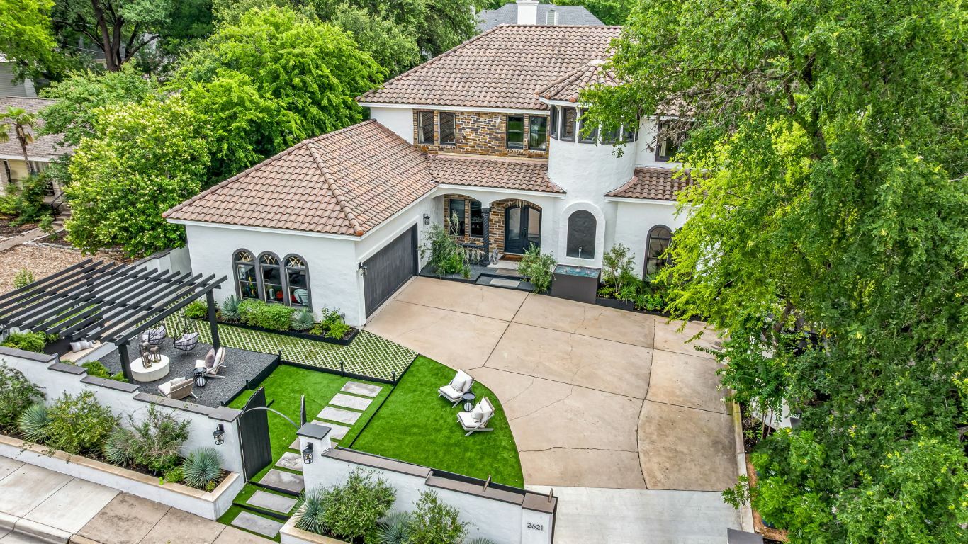 Property Photo: 2621 Exposition Boulevard TX 78703