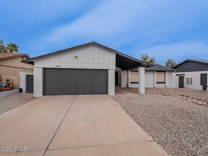 Property Photo: 5817 S Siesta Lane AZ 85283