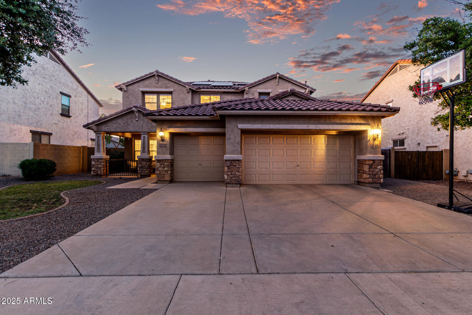 Property Photo: 18136 W Golden Lane AZ 85355