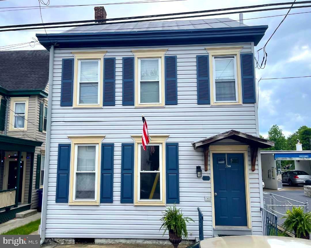 Property Photo: 350 W North Street PA 17013