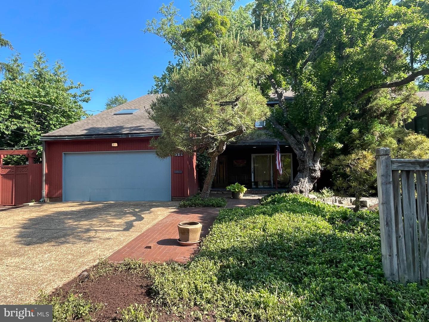 Property Photo:  311 Chestnut Street  VA 22046 