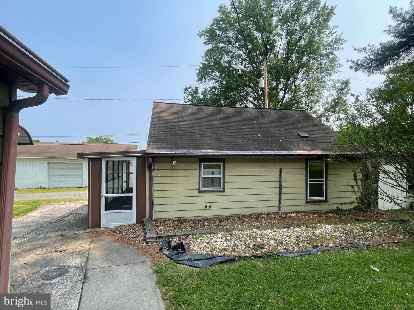 Property Photo:  1716 Liggett Avenue  PA 19607 
