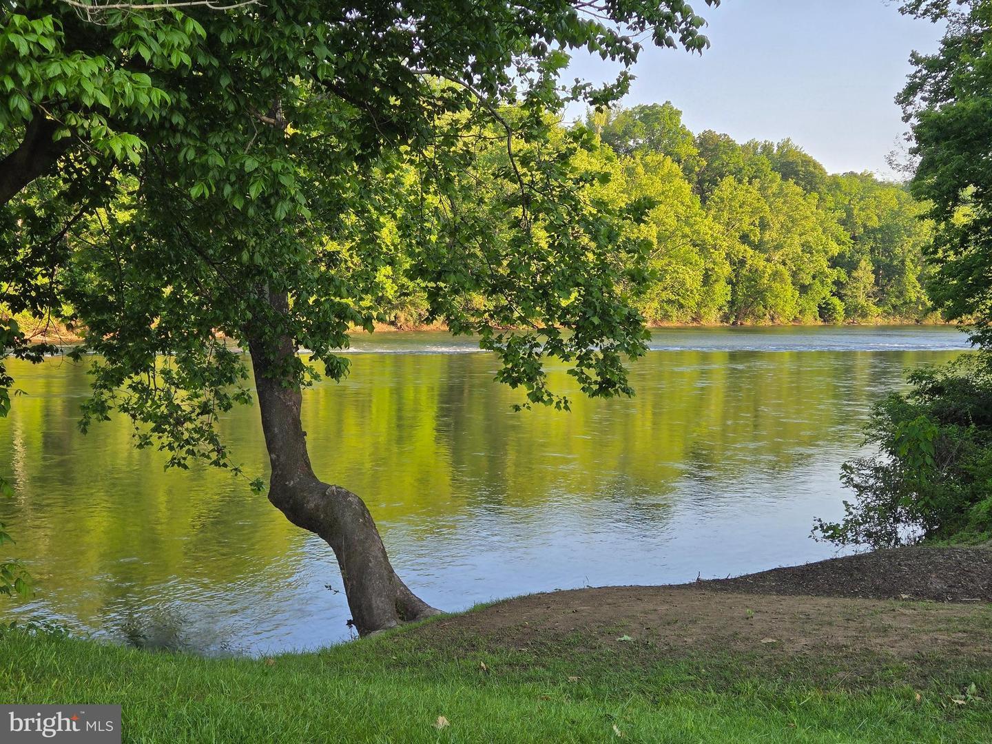 Property Photo: 804 Farms River Road VA 22630