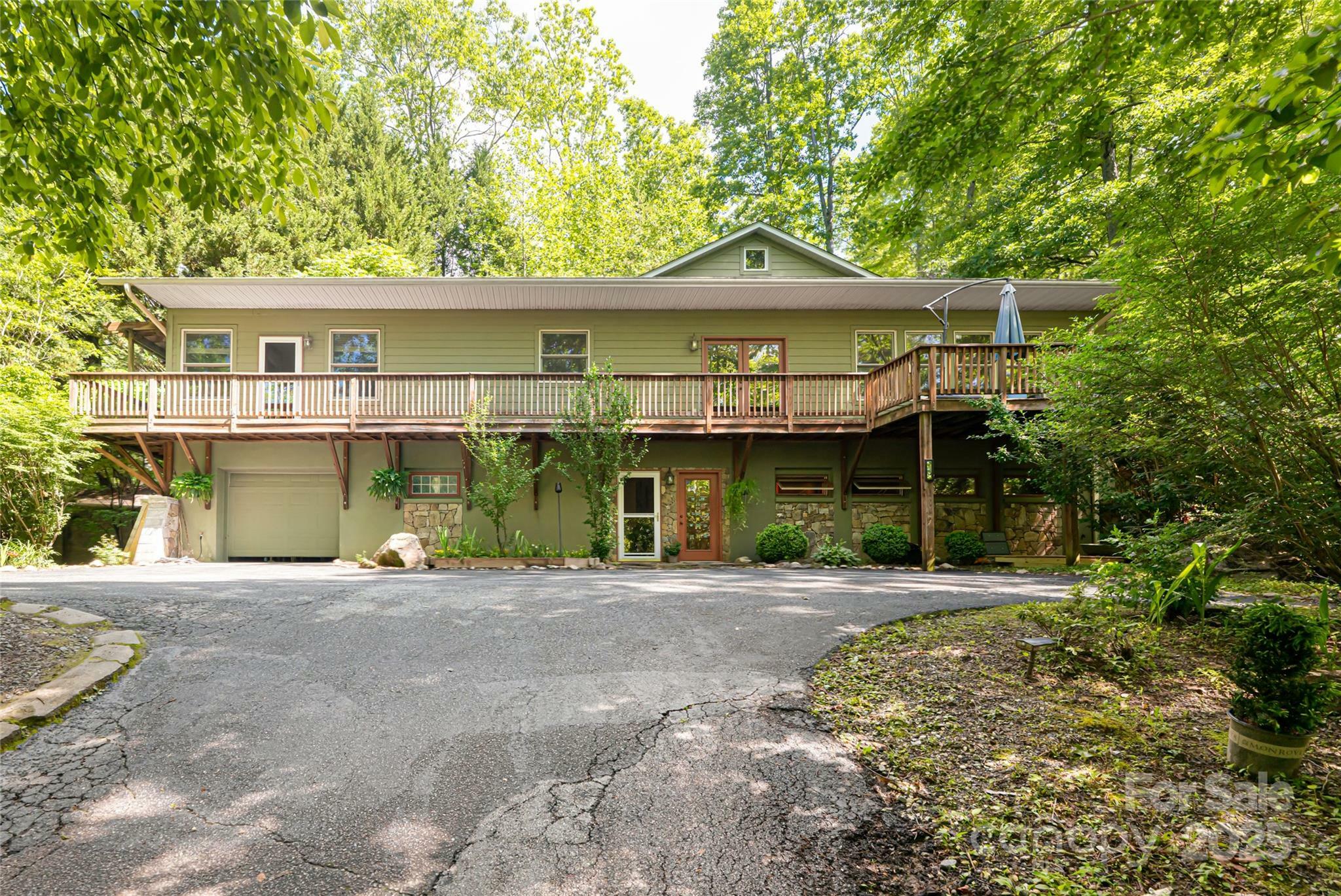 Property Photo: 75 Cougar Lane NC 28773