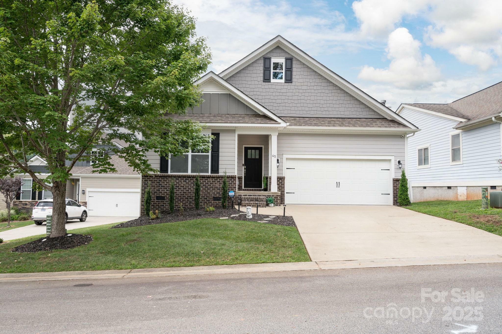 Property Photo: 45 Dreambird Drive NC 28748