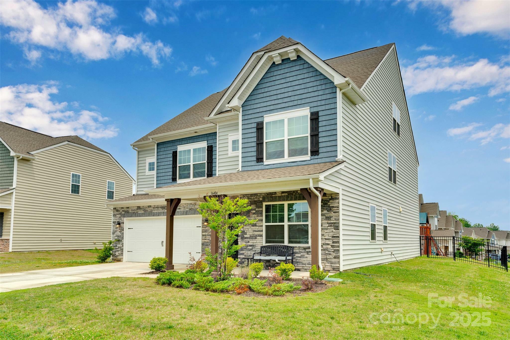 Property Photo: 16404 Wavenly House Drive NC 28273