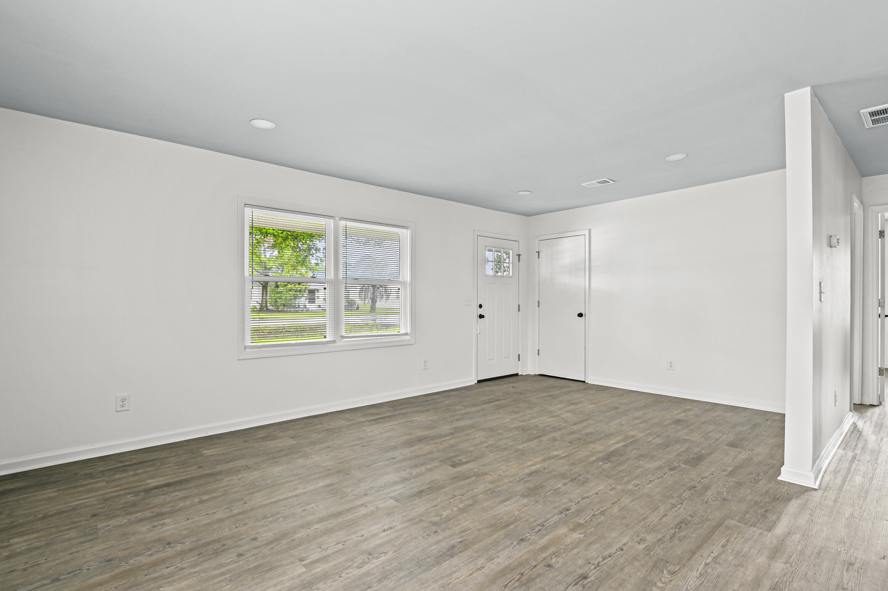 Property Photo: 3012 Azalea Drive SC 29405