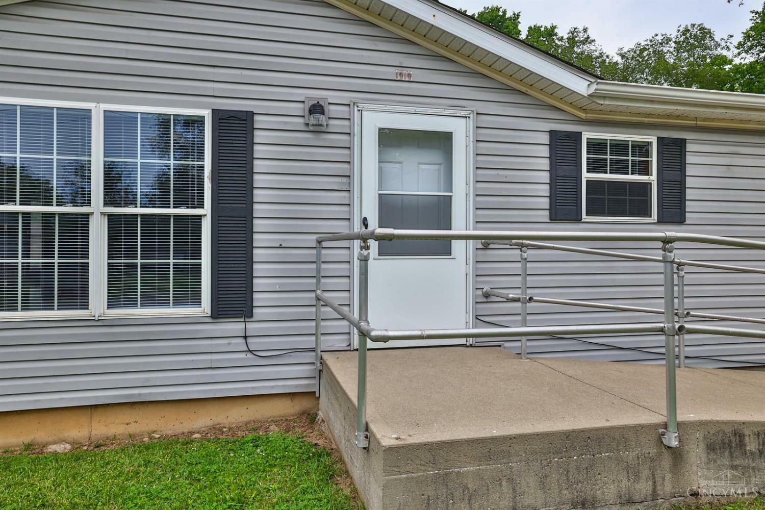 Property Photo:  1717 Glenwood Avenue  OH 45044 