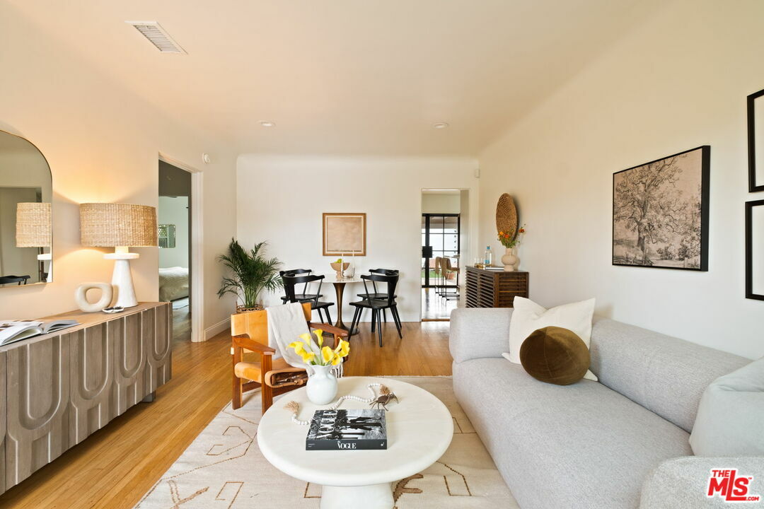 Property Photo: 4840 Westhaven St CA 90016