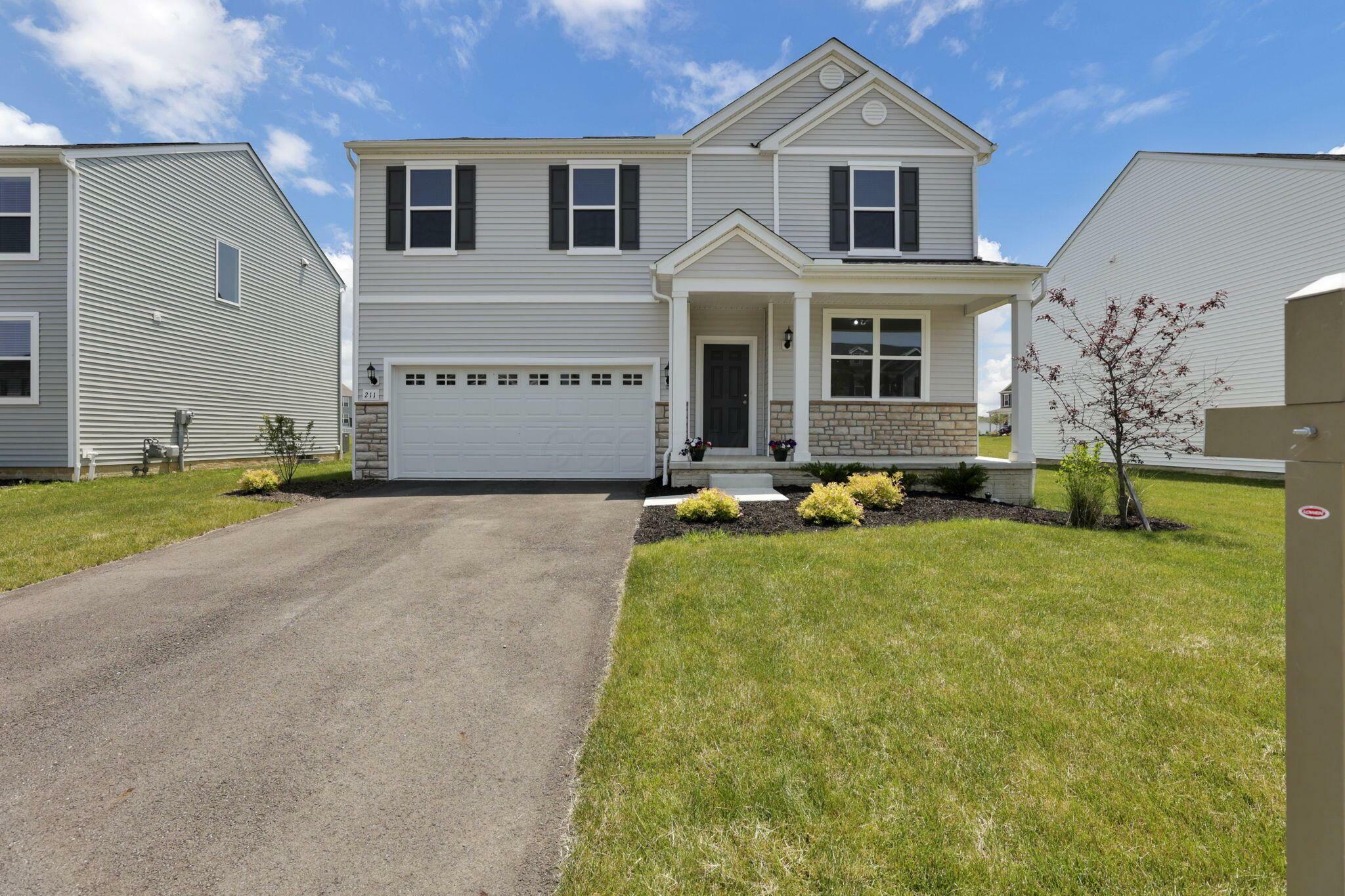 Property Photo:  211 Whitetail Trail  OH 43031 