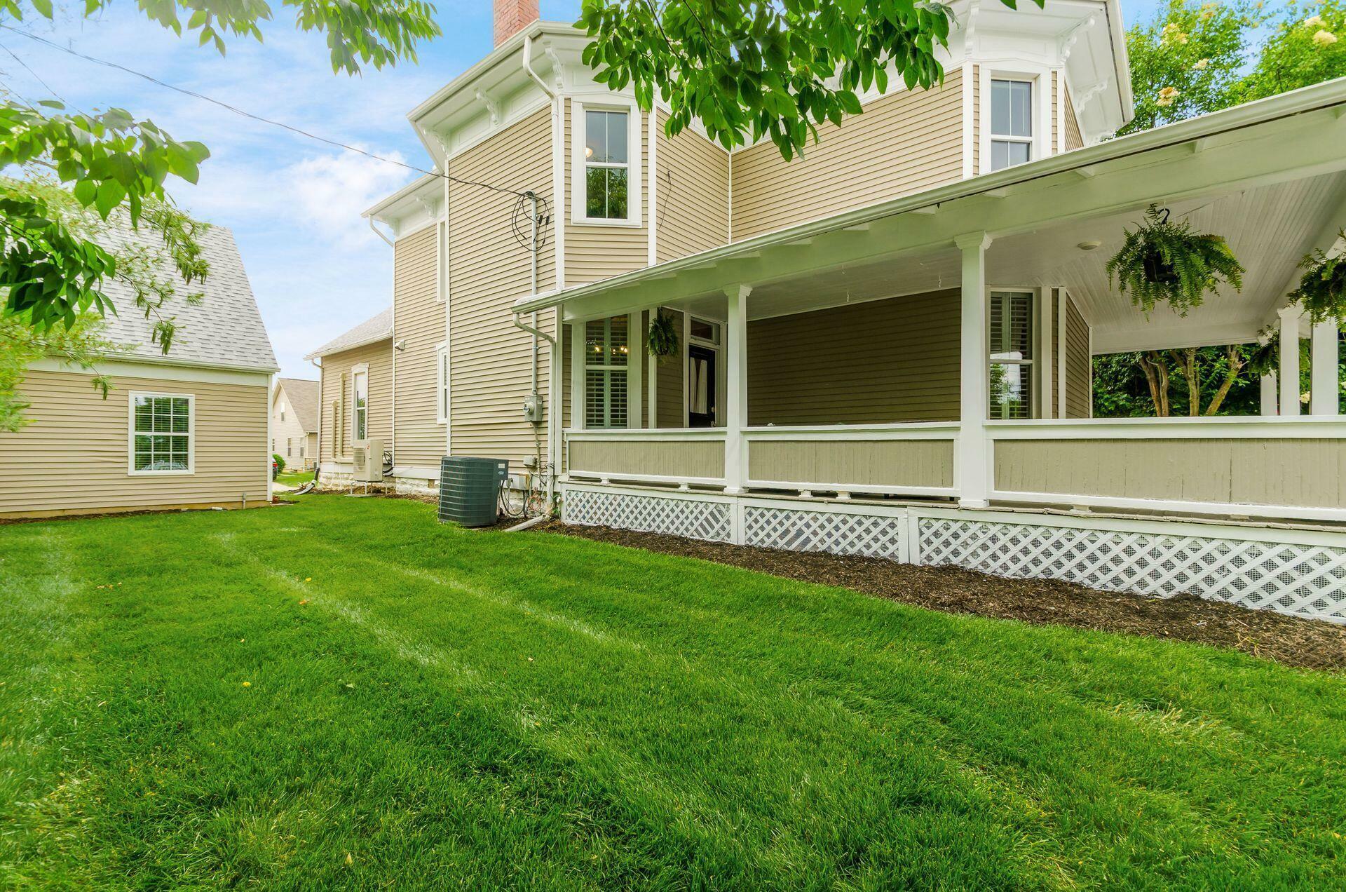 Property Photo: 543 N State Street OH 43082