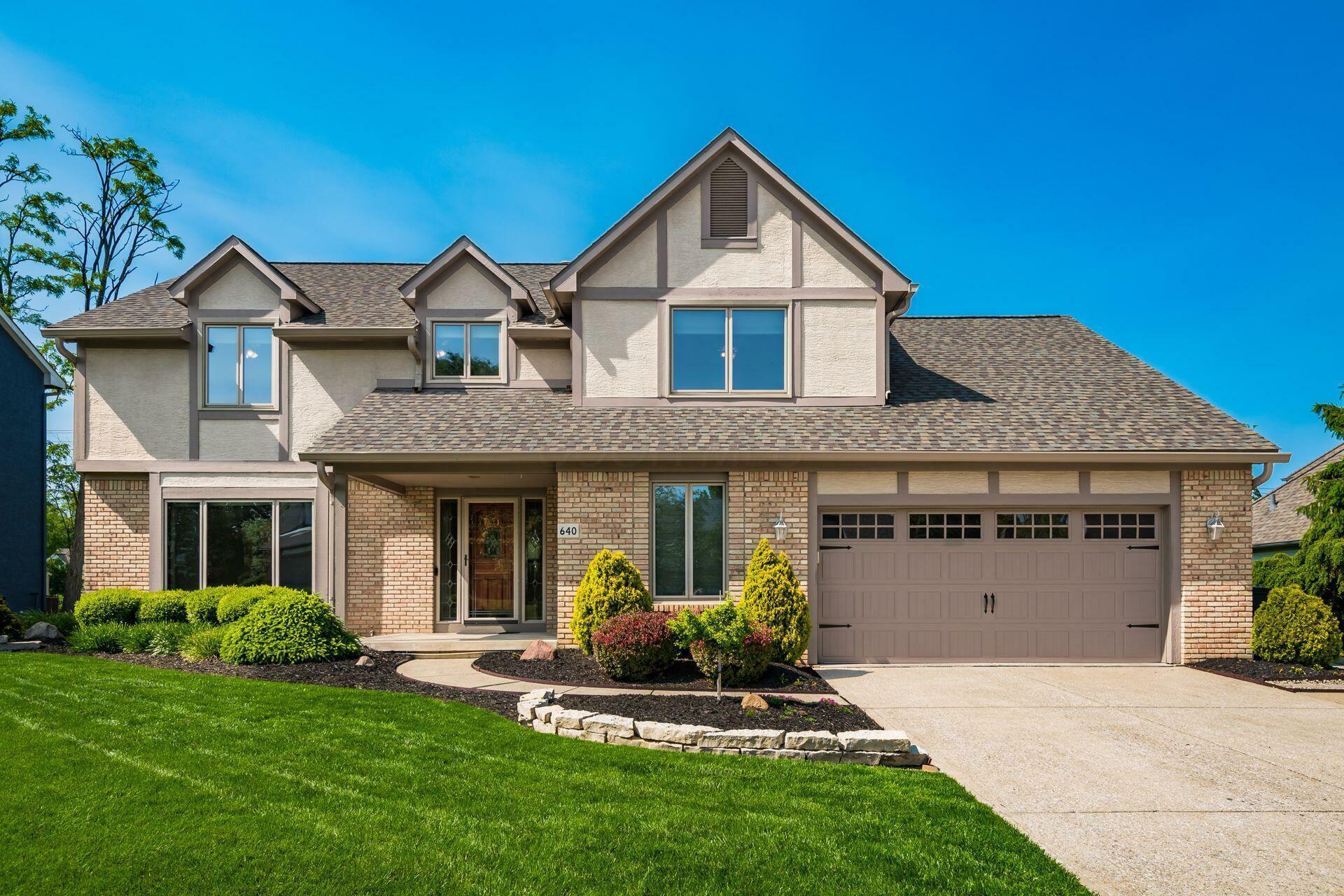 Property Photo: 640 Glacier Pass OH 43081