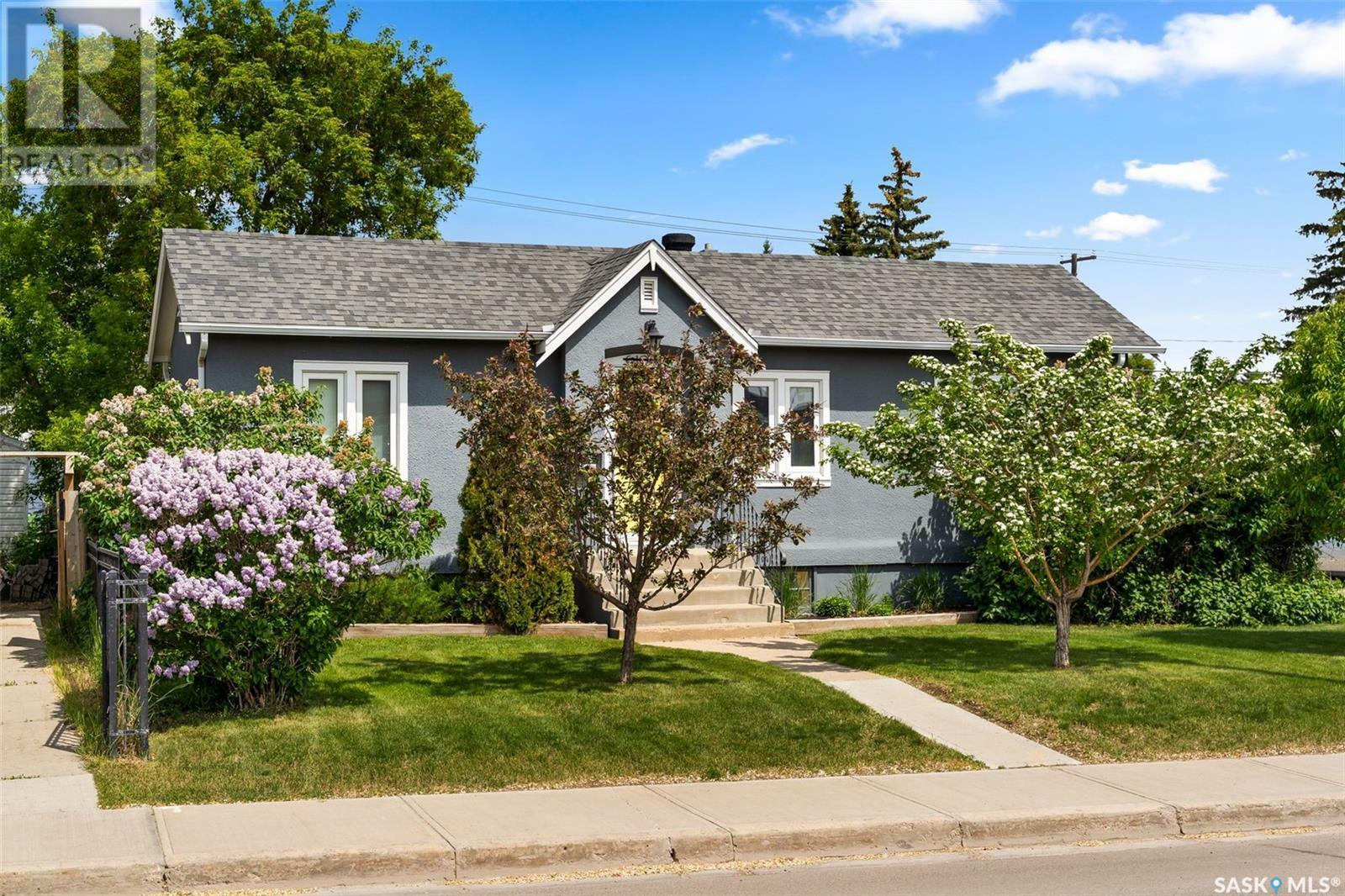 Property Photo:  6100 Dewdney Avenue  SK S4T 1E1 
