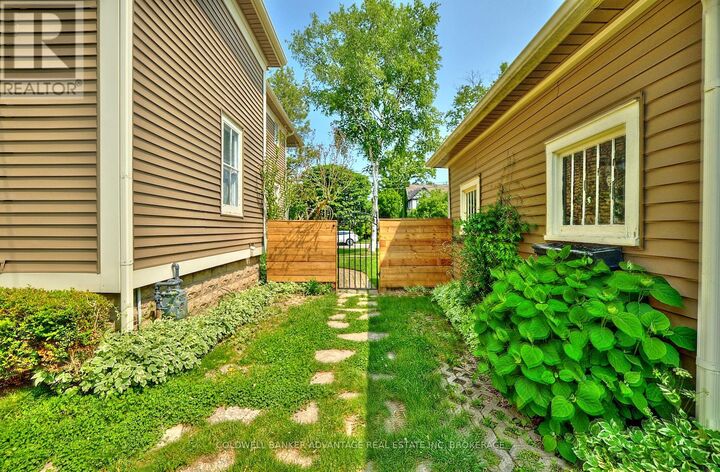 Photo de la propriété:  159 Merritt Street West  ON L3C 4T7 