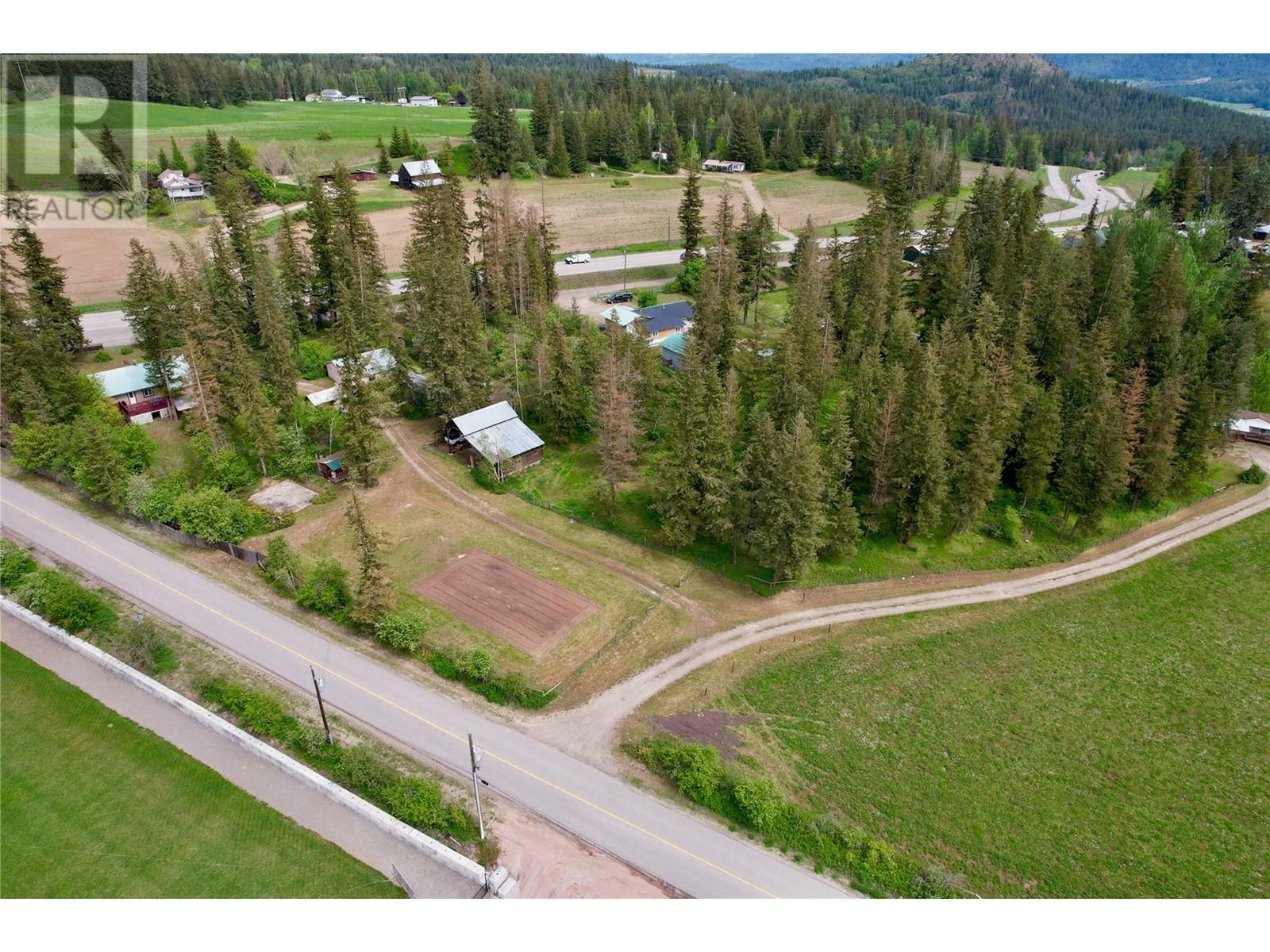 Photo de la propriété: 11 Gardom Lake Road BC V0E 1V2