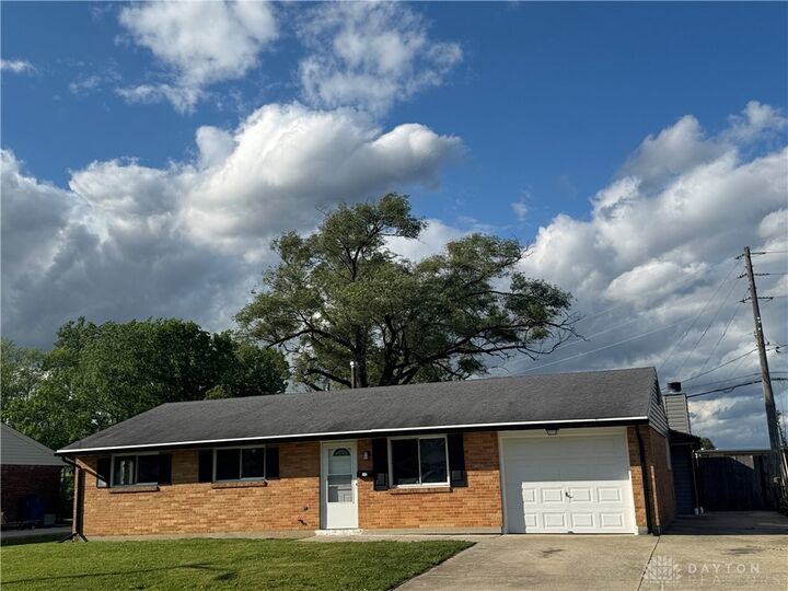 Property Photo:  7424 Chatlake Drive  OH 45424 