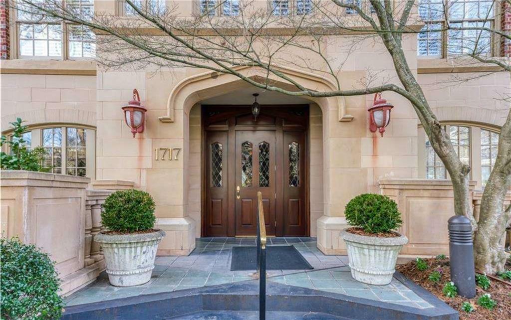 Property Photo: 1717 N Decatur Road NE 117 GA 30307