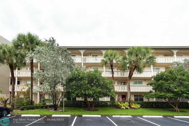 Property Photo: 1802 Eleuthera Pt H1 FL 33066