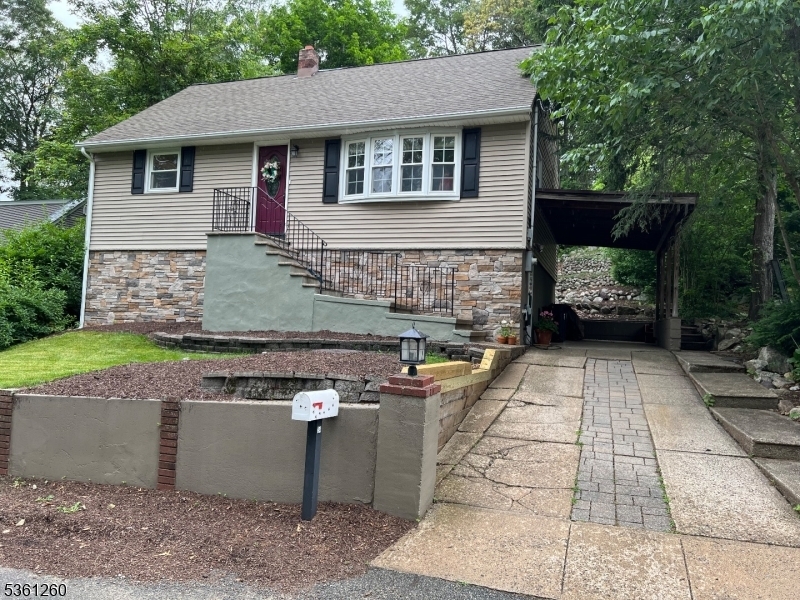 Property Photo:  24 Oakwood Dr  NJ 07456 