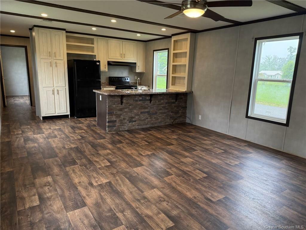 Property Photo: 1002 Hwy 27 Highway LA 70633