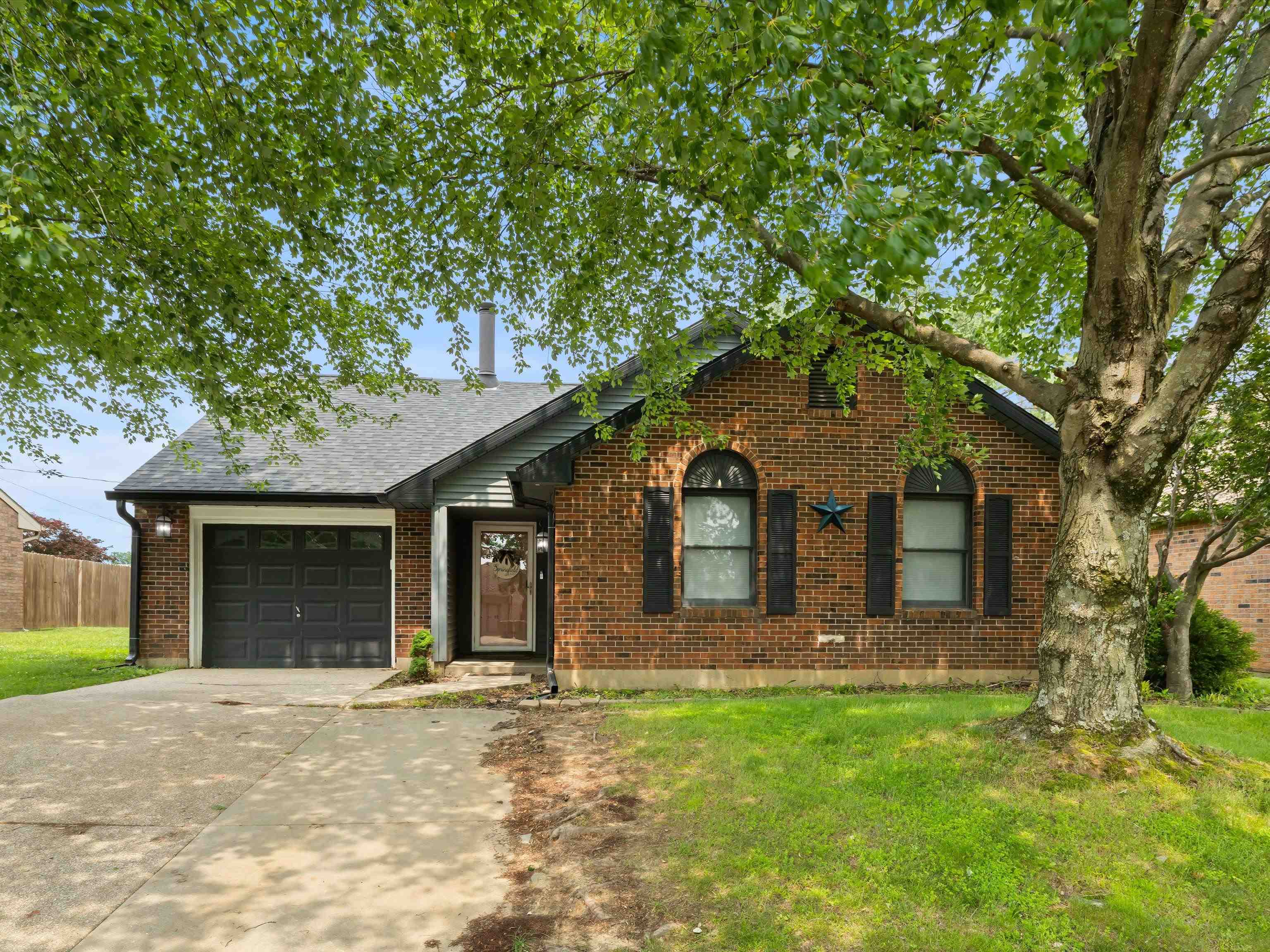 Property Photo:  1085 Millcreek Drive  KY 42420 