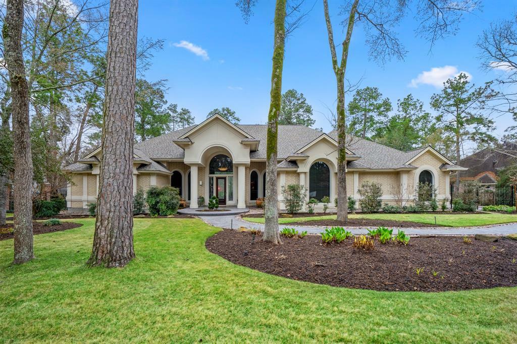Property Photo: 11 Bracebridge Drive TX 77382