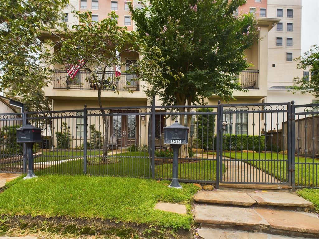 Property Photo:  6319 Riverview Way  TX 77057 