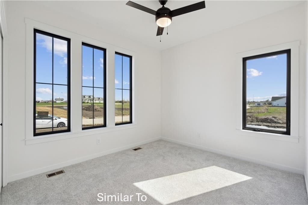 Property Photo:  1533 Hazel Street  IA 50219 