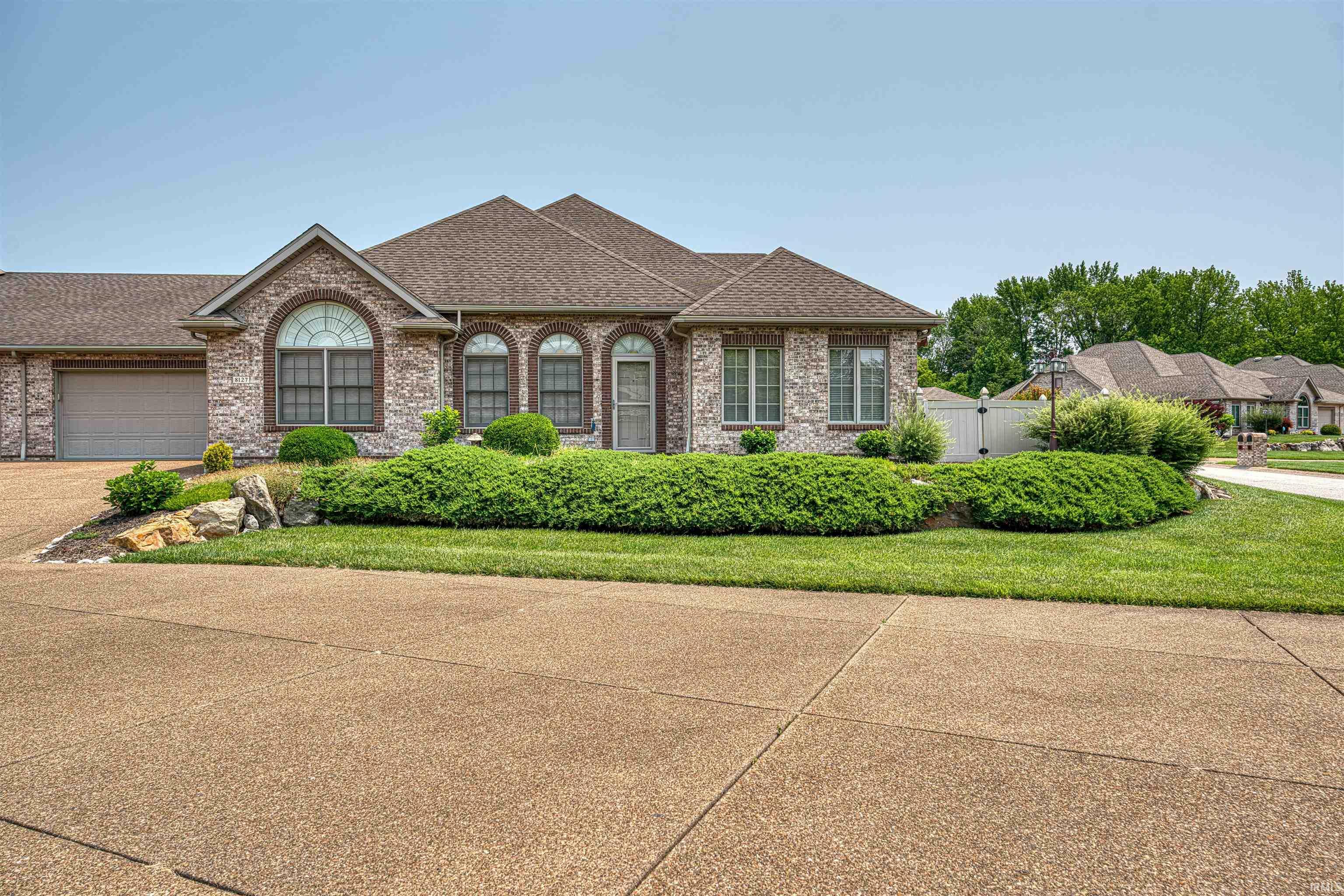 8127 Wolf Creek Court  Evansville IN 47712 photo